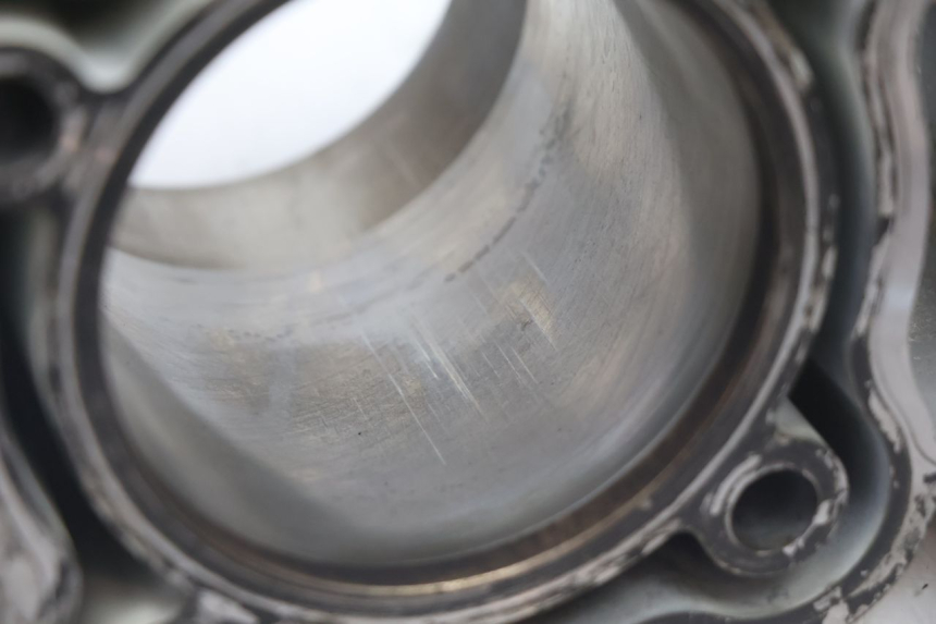 photo de CYLINDER BARREL PISTON HONDA XRV AFRICA TWIN 750 (1990 - 1992) - Detailed visual inspection