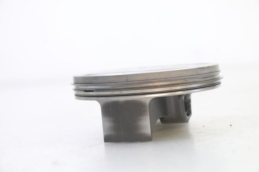photo de CYLINDER BARREL PISTON YAMAHA YZF YZ-F 450 (2014 - 2016) - Alternative angle