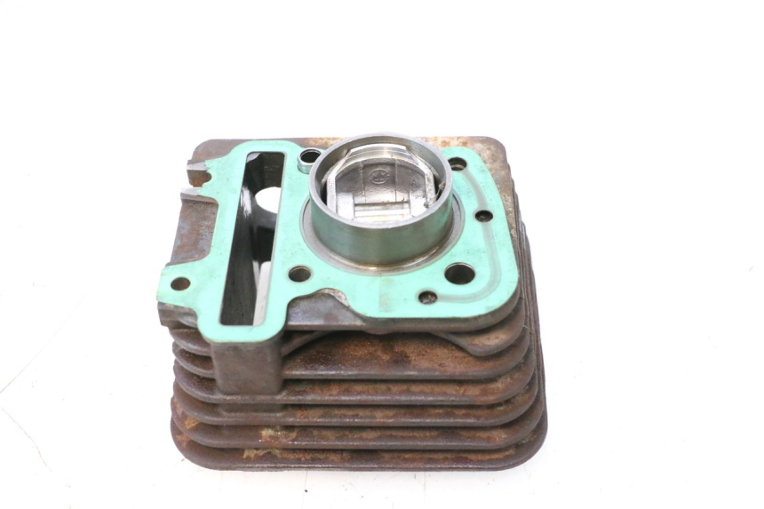 photo de CYLINDER PISTON PIAGGIO ZIP 4T 50 (2018 - 2020) - Technical close-up