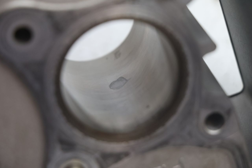photo de CYLINDER BARREL PISTON PIAGGIO ZIP IGET 4T 50 (2021 - 2023) - Distinctive features