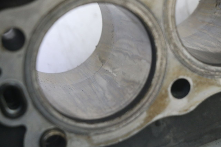 photo de CYLINDER BARREL PISTON KAWASAKI ZR 7 750 (1999 - 2004) - Additional view of the item