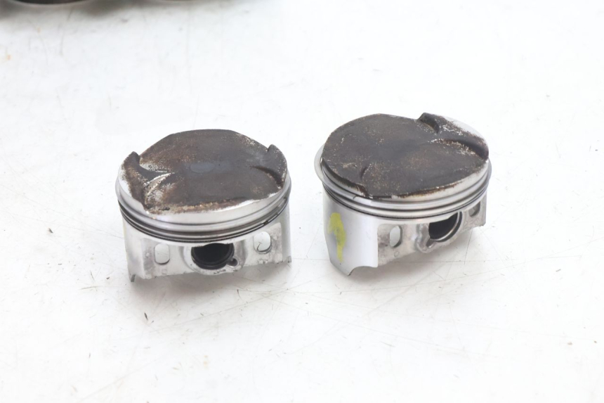 photo de CYLINDER BARREL PISTON KAWASAKI ZZR 600 (1995 - 2004) - Alternative angle
