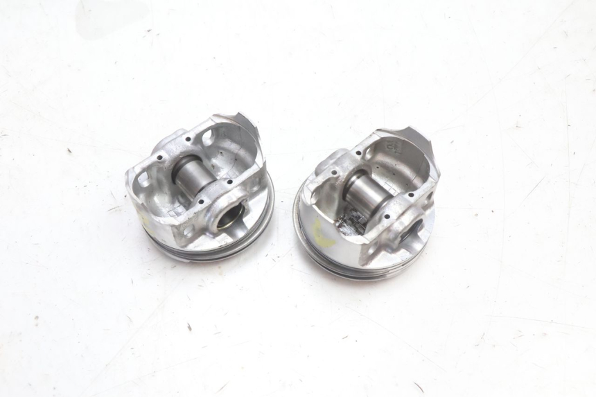 photo de CYLINDER BARREL PISTON KAWASAKI ZZR 600 (1995 - 2004) - Spare part profile view
