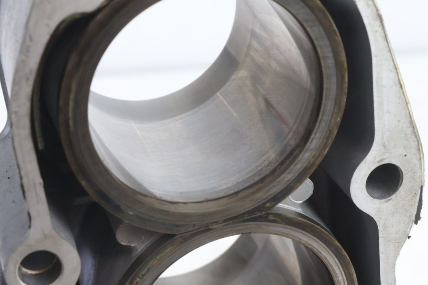 photo de CYLINDER BARREL PISTON KAWASAKI ZZR 600 (1995 - 2004) - Zoom on usage condition