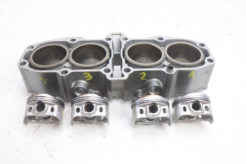 photo de CYLINDER BARREL PISTON KAWASAKI ZZR 600 (1995 - 2004) - Alternative perspective
