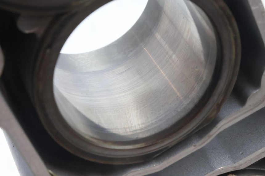 photo de CYLINDER BARREL PISTON KAWASAKI ZZR 600 (1995 - 2004) - Component zoom