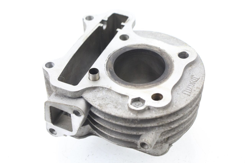 photo de CYLINDER BARREL BAOTIAN TRAVEL SPIRIT 50 (2010 - 2012) - Main view