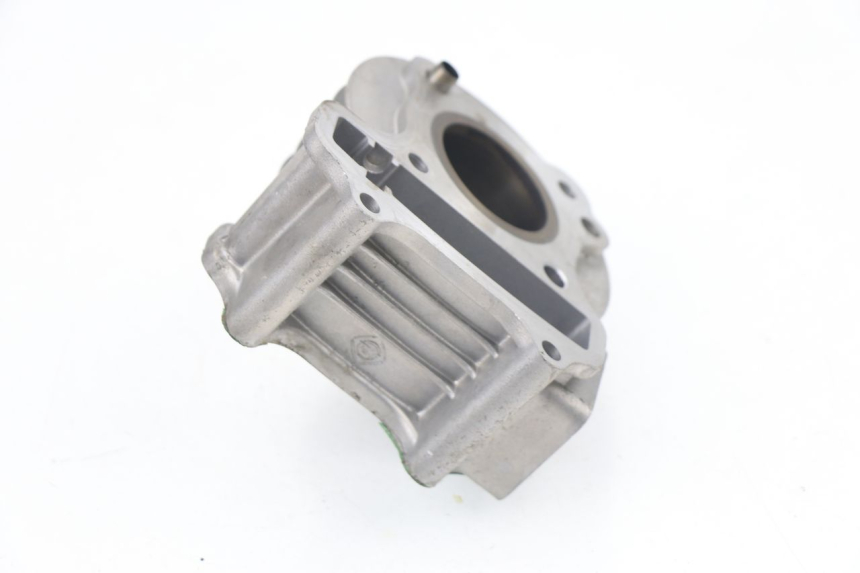 photo de CYLINDER BARREL JM MOTORS VIPER 4T 50 (2015 - 2022) - Fixing points details