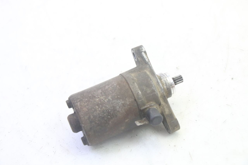 photo de STARTER KYMCO AGILITY 16+ 4T 50 (2018 - 2023) - Alternative perspective