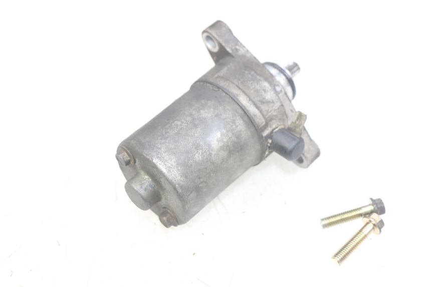 photo de STARTER KYMCO AGILITY RS 4T 50 (2009 - 2013) - Zoom on usage condition