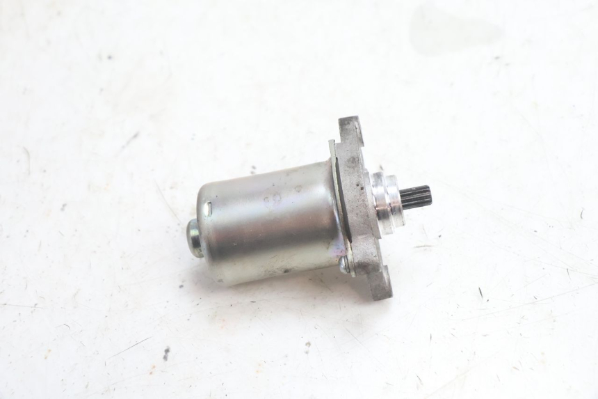 photo de STARTER PIAGGIO FLY 2T 50 (2004 - 2017) - Technical close-up