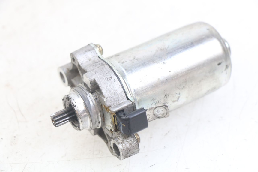 photo de STARTER PIAGGIO FLY 4T 50 (2013 - 2017) - Zoom on usage condition