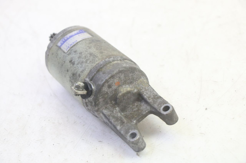 photo de STARTER SUZUKI GSF N BANDIT 600 (1996 - 1999) - Fixing points details