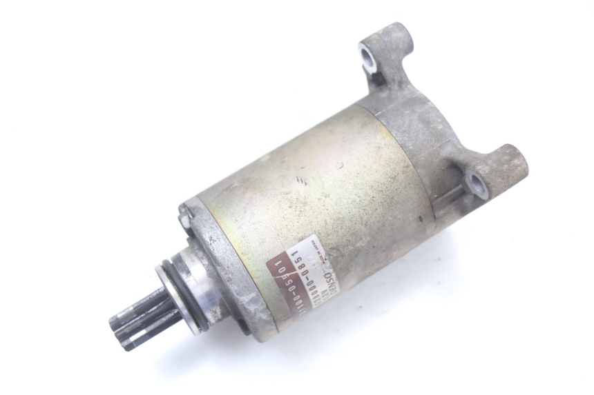 photo de STARTER SUZUKI GZ MARAUDER 125 (1998 - 2004) - Alternative perspective