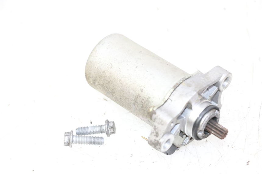 photo de STARTER PIAGGIO LIBERTY 4T 50 (2009 - 2015) - Alternative perspective