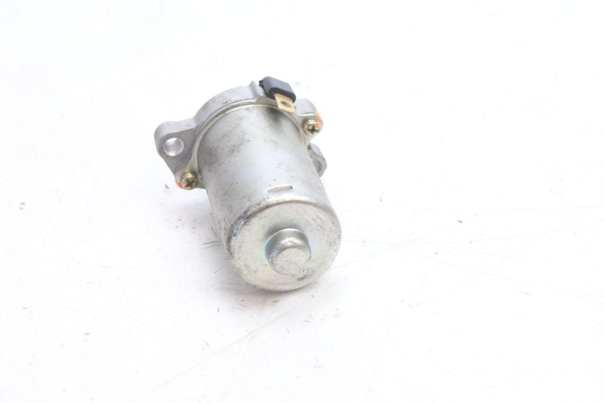 photo de STARTER PIAGGIO LIBERTY IGET 4T 50 (2021 - 2025) - Surface and material condition