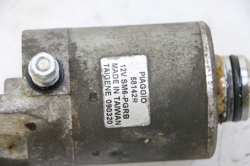 photo de STARTER PIAGGIO MP3 RL 250 (2006 - 2010) - Alternative perspective