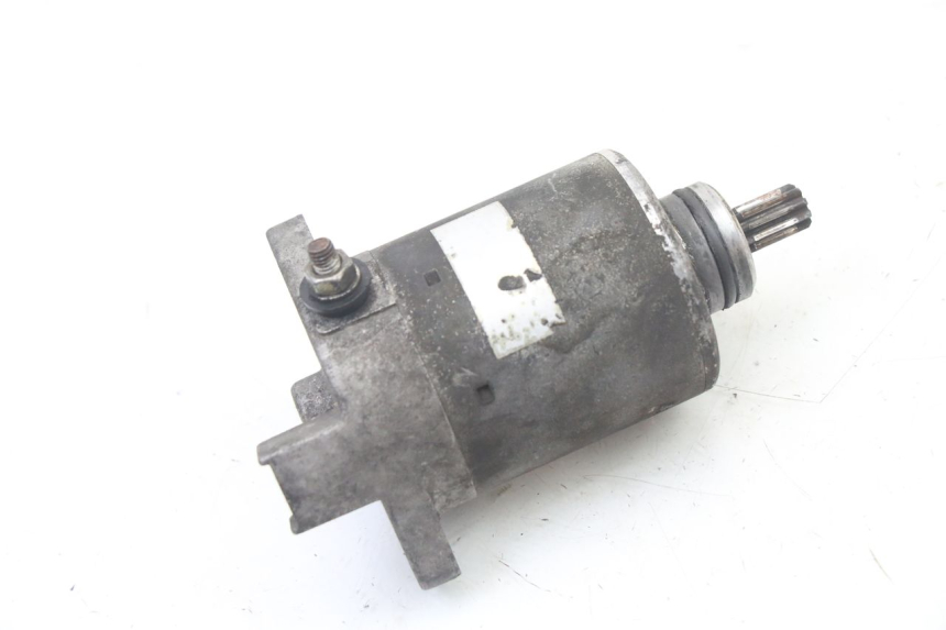 photo de STARTER PIAGGIO VESPA GRANTURISMO 125 (2003 - 2007) - Alternative perspective