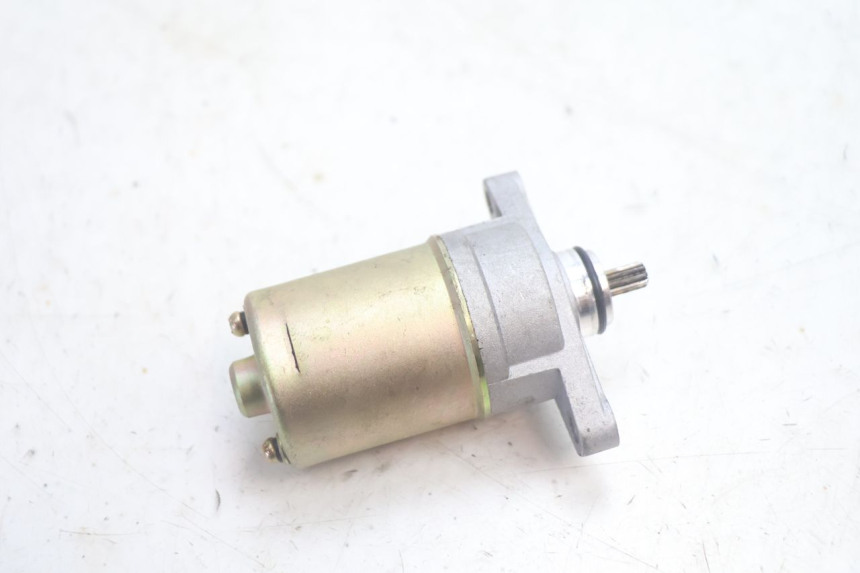 photo de STARTER JM MOTORS R-MAX TECH 50 (2024 - 2026) - Technical close-up