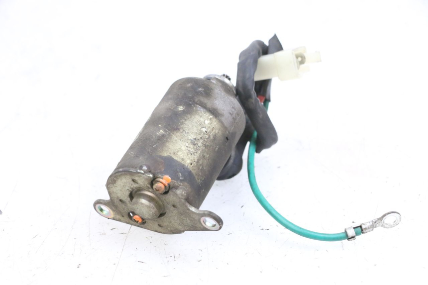 photo de STARTER PEUGEOT SPEEDFIGHT 4 4T EFI 50 (2021 - 2025) - Zoom on usage condition