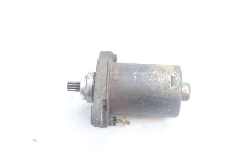 photo de STARTER PEUGEOT STREETZONE NAKED 2T 50 (2014 - 2018) - Zoom on usage condition
