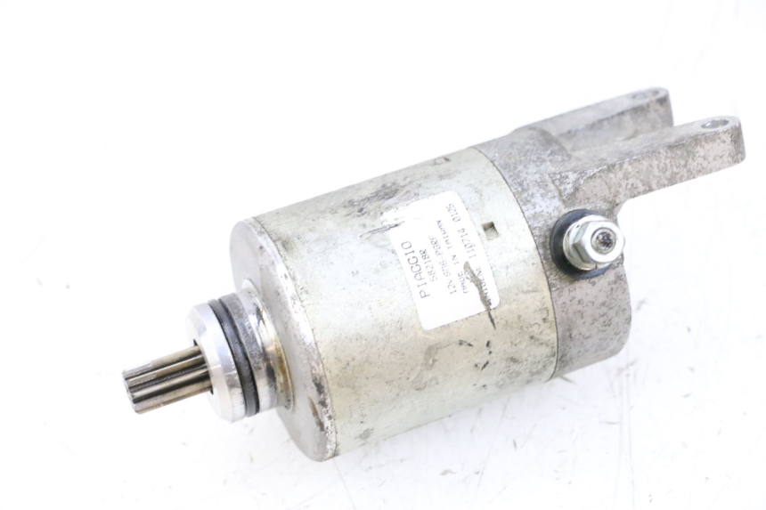 photo de STARTER PIAGGIO VESPA GTS SUPER IE 125 (2009 - 2016) - Technical close-up