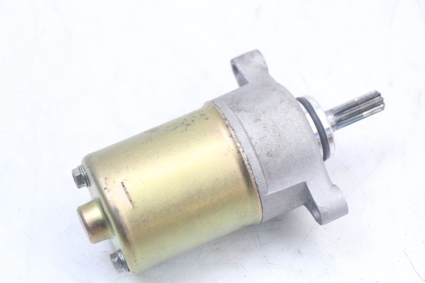 photo de STARTER YAMAHA XMAX X-MAX 125 (2006 - 2009) - Alternative perspective