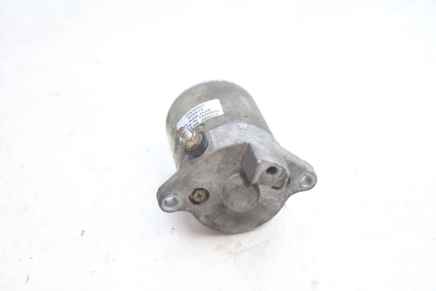 photo de STARTER PIAGGIO X8 STREET 125 (2006 - 2007) - Surface and material condition