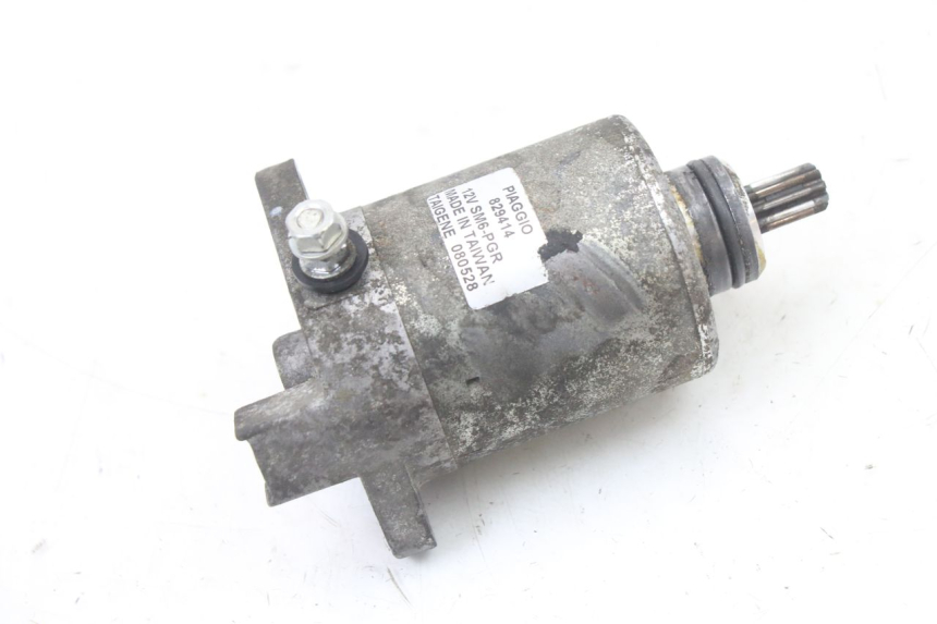 photo de STARTER PIAGGIO XEVO - X EVO 125 (2007 - 2017) - Alternative perspective