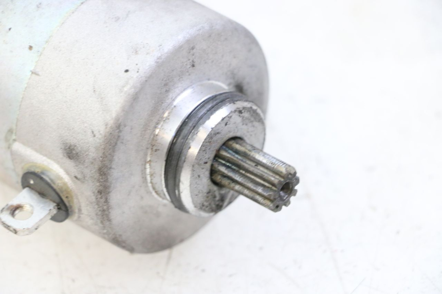 photo de STARTER YAMAHA YP MAJESTY 125 (2002 - 2006) - Alternative perspective