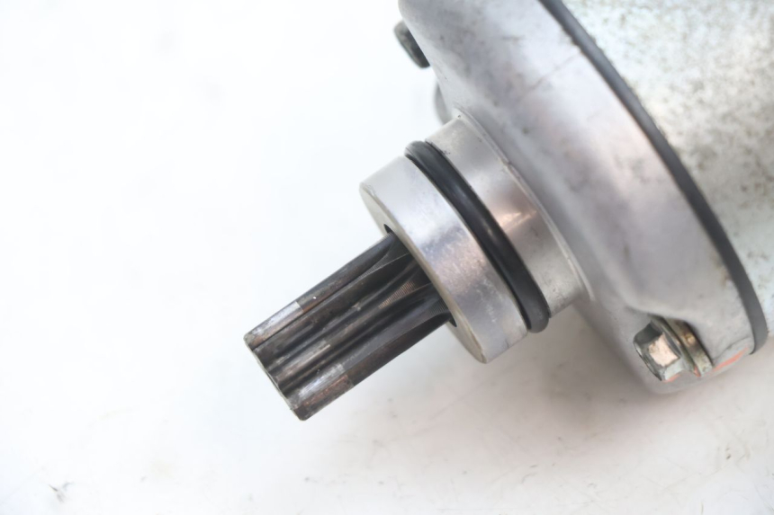 photo de STARTER YAMAHA YZF R GENESIS 750 (1993 - 1998) - Component detail