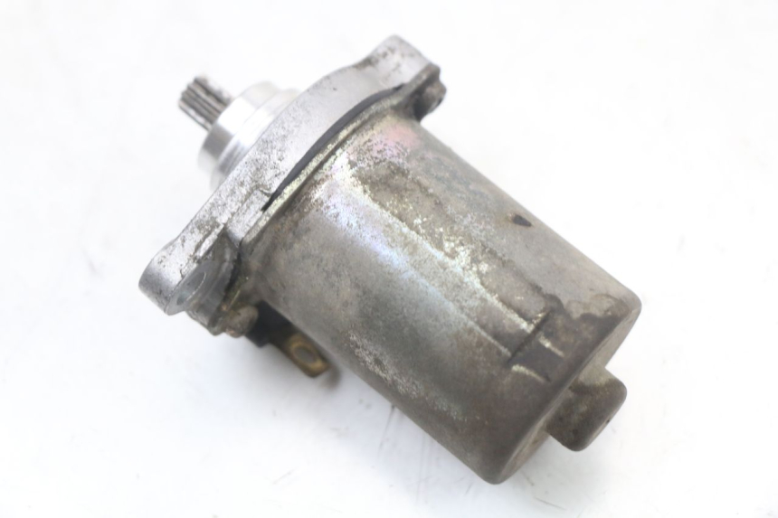 photo de STARTER PIAGGIO ZIP RST 50 (1996 - 1998) - Alternative perspective