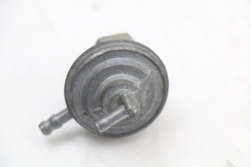 photo de FUEL TANK VALVE KYMCO AGILITY CARRY 50 (2011 - 2020) - Alternative perspective