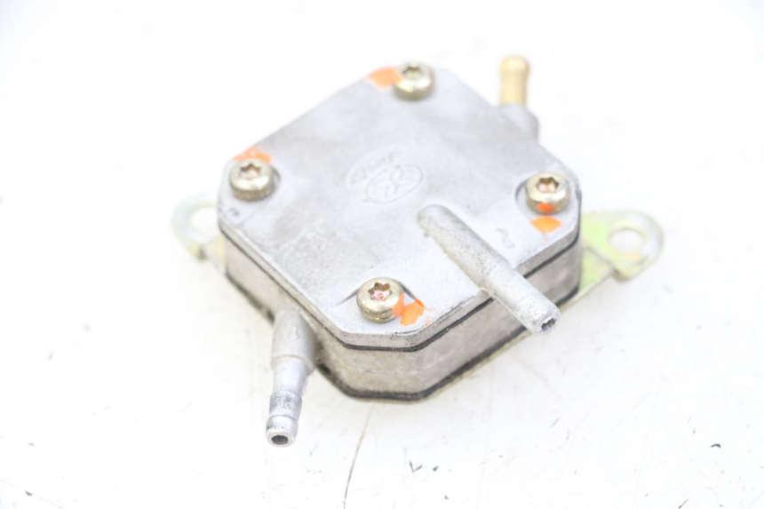 photo de FUEL TANK VALVE DAELIM BESBI 125 (2007 - 2008) - Zoom on usage condition