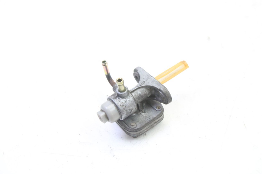 photo de FUEL TANK VALVE YAMAHA BW'S 100 (1999 - 2002) - Zoom on usage condition