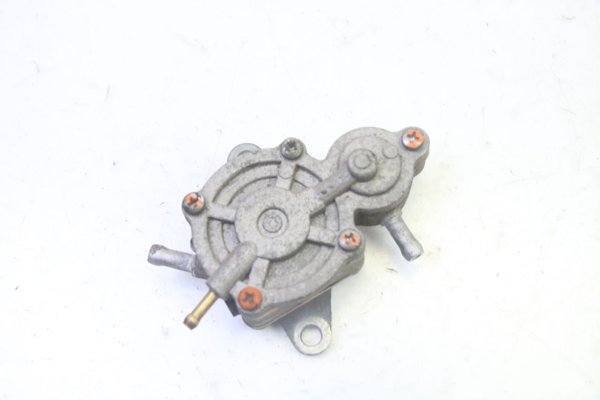 photo de FUEL TANK VALVE PEUGEOT CITYSTAR 50 (2013 - 2017) - Zoom on usage condition