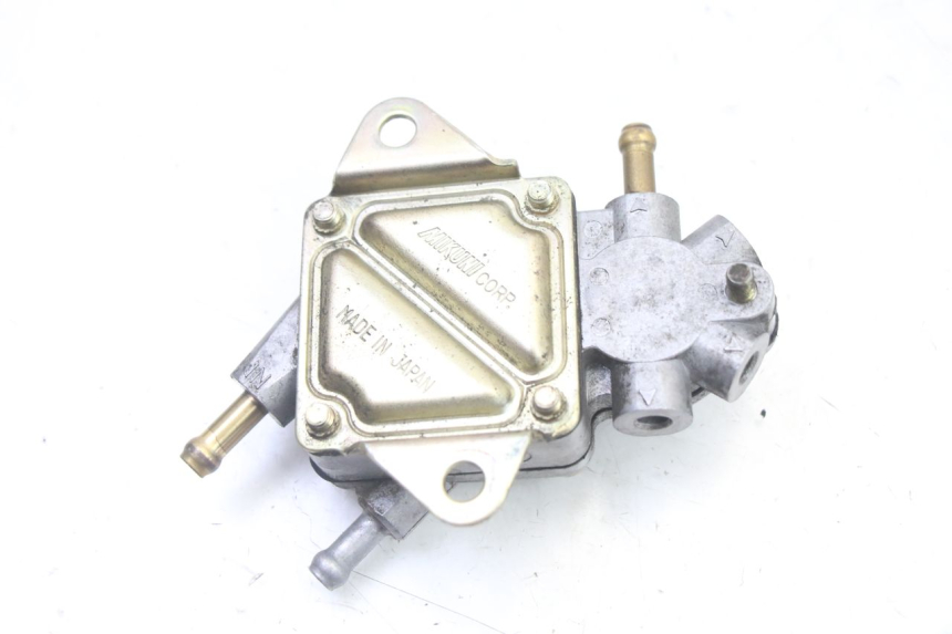 photo de FUEL TANK VALVE PEUGEOT ELYSEO 125 (1999 - 2004) - Zoom on usage condition