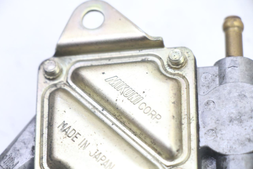 photo de FUEL TANK VALVE PEUGEOT ELYSEO 125 (1999 - 2004) - Alternative perspective