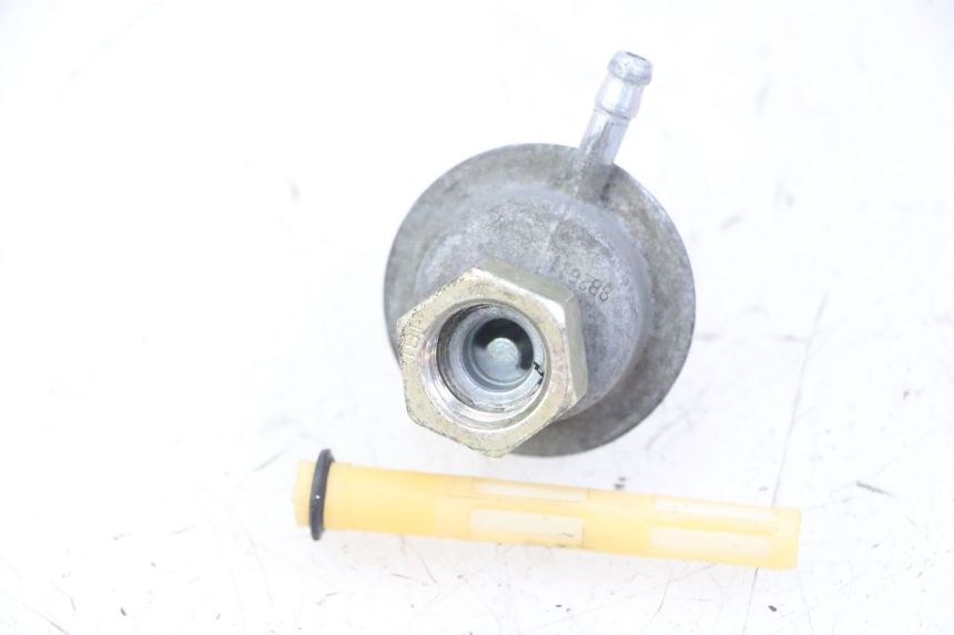 photo de FUEL TANK VALVE SYM FIDDLE 125 (2008 - 2010) - Zoom on usage condition