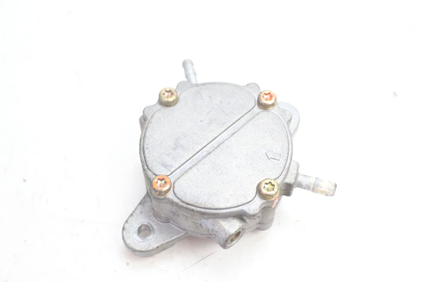 photo de FUEL TANK VALVE KYMCO GRAND DINK 125 (2008 - 2014) - Alternative perspective