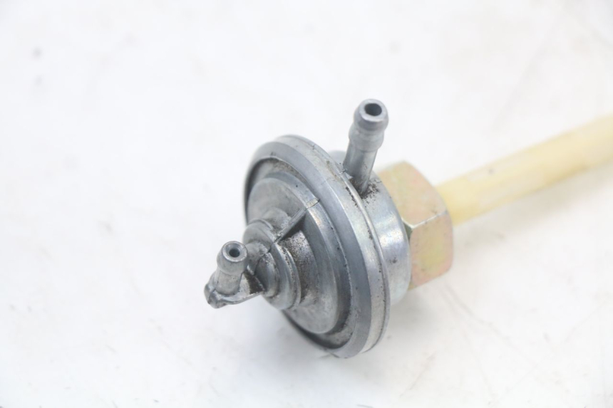 photo de FUEL TANK VALVE JM MOTORS VX 125 (2022 - 2025) - Zoom on usage condition