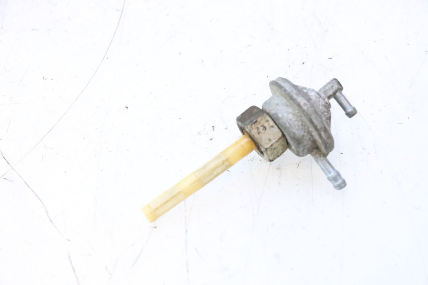 photo de FUEL TANK VALVE RIDE JUMP 2T 50 (2012 - 2017) - Alternative perspective