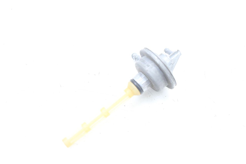photo de FUEL TANK VALVE KYMCO PEOPLE S 125 (2000 - 2008) - Component detail
