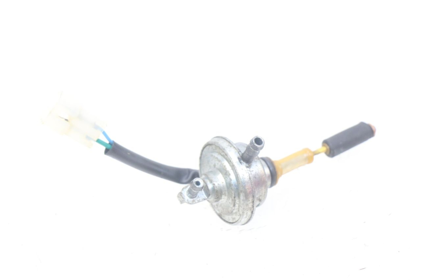photo de FUEL TANK VALVE PEUGEOT LUDIX BLASTER 50 (2006 - 2014) - Component detail