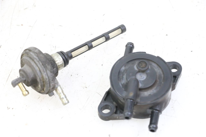 photo de FUEL TANK VALVE PIAGGIO VESPA GRANTURISMO 200 (2004 - 2005) - Main view