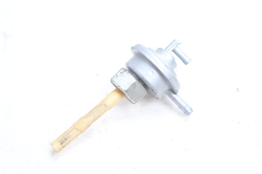 photo de FUEL TANK VALVE RAZZO QTR 50 (2011 - 2018) - Zoom on usage condition