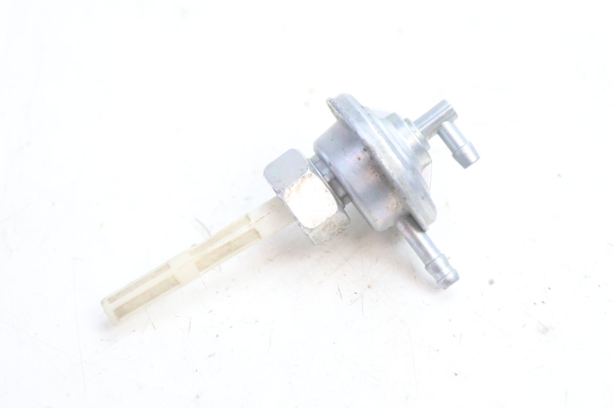 photo de FUEL TANK VALVE LAZIO RENO 50 (2016 - 2021) - Alternative perspective