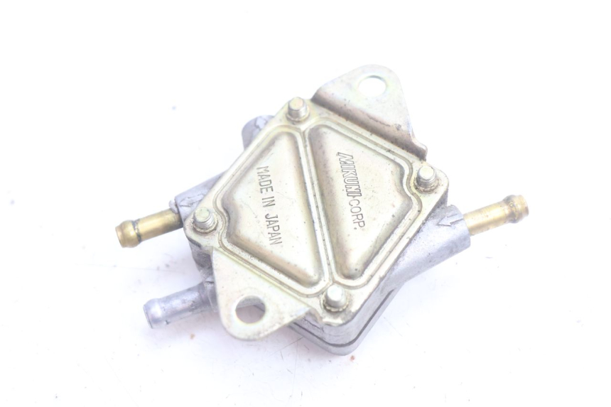photo de FUEL TANK VALVE APRILIA SCARABEO GT 125 (1999 - 2007) - Alternative perspective