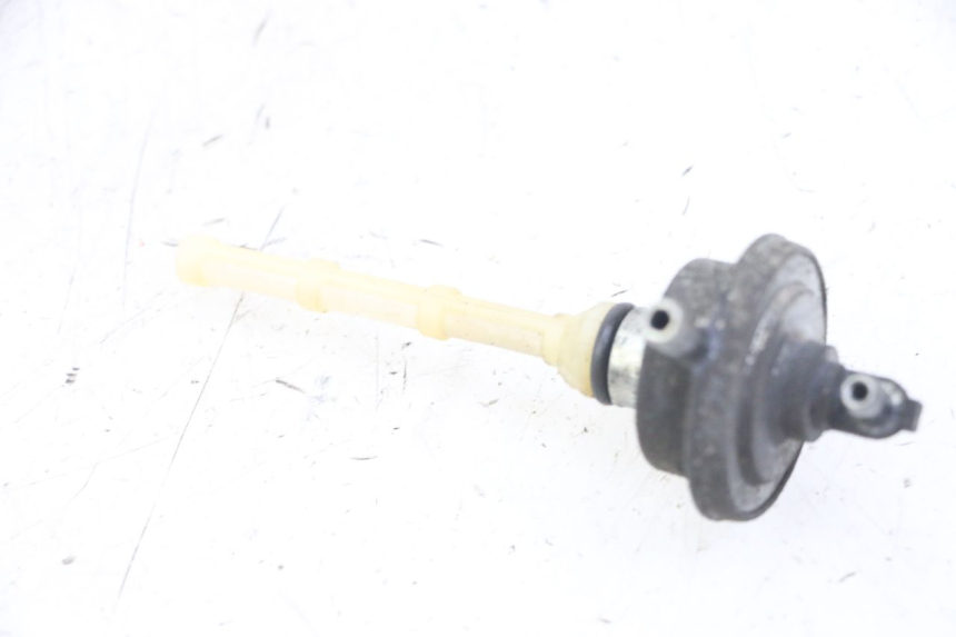 photo de FUEL TANK VALVE PEUGEOT SPEEDFIGHT 2 LC 50 (2000 - 2009) - Component detail