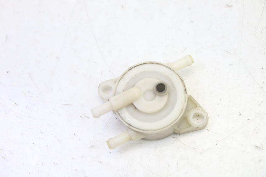 photo de FUEL TANK VALVE PIAGGIO SUPER LX 125 (2000 - 2003) - Zoom on usage condition
